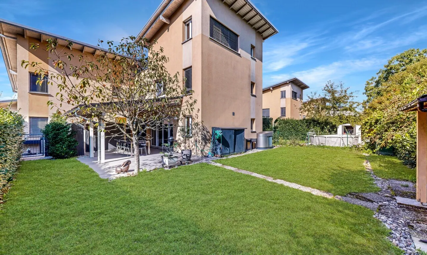 Villa luminosa con giardino nel cuore di Avenches - Foto 10 di 11