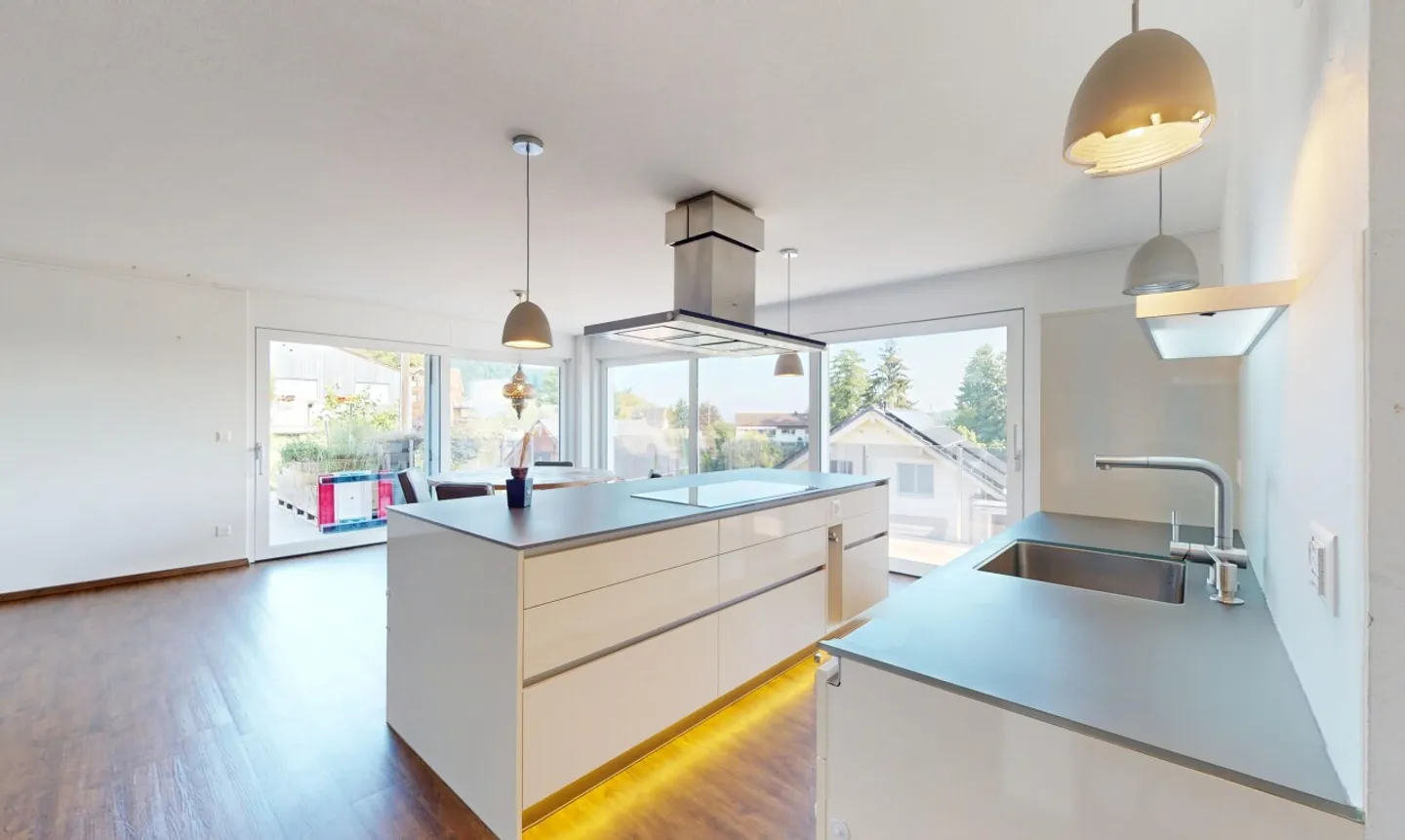 Freistehendes Einfamilienhaus mit Aussicht &amp; Ausbaupotenzial - Foto 4 di 11