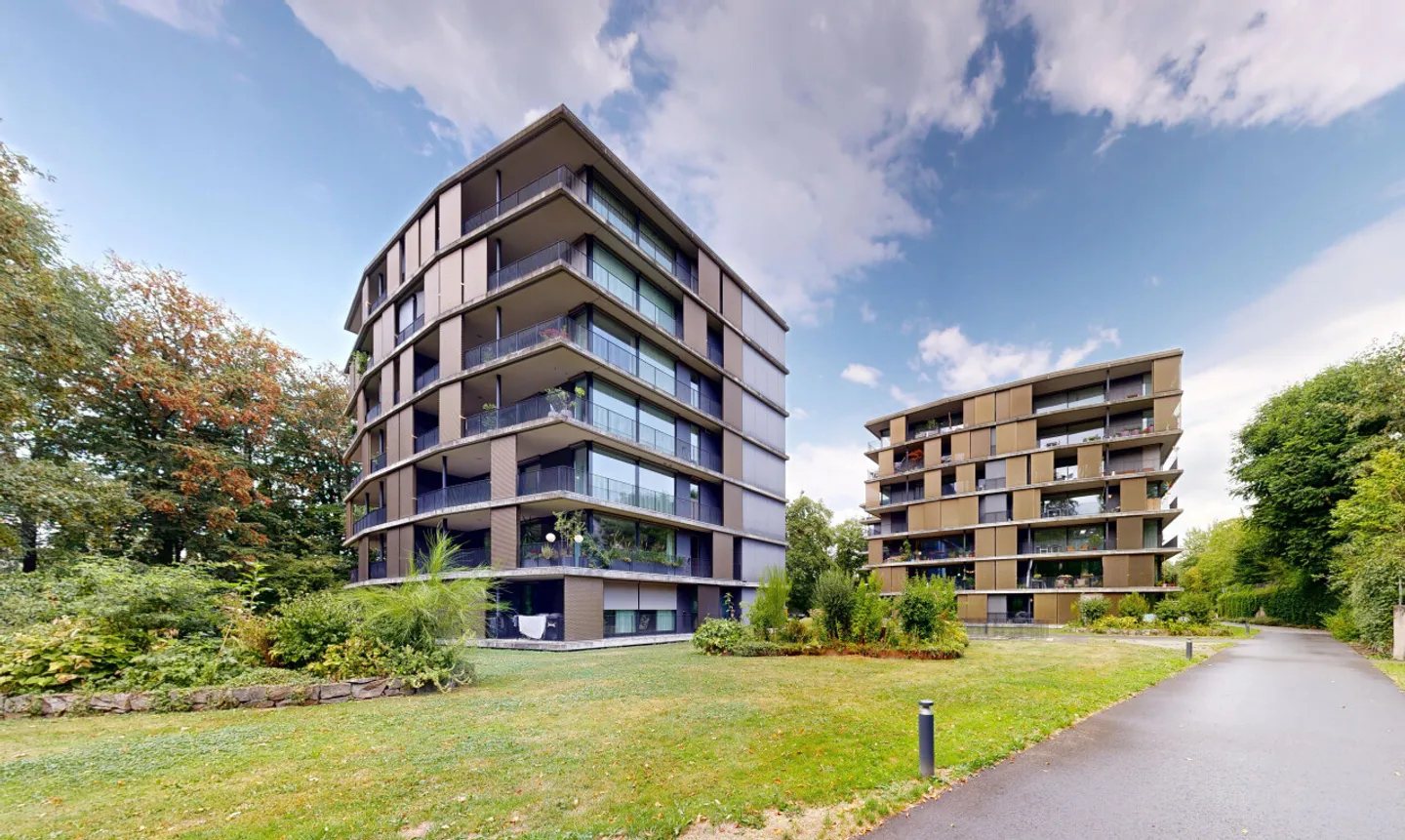Appartamento luminoso di 3,5 stanze con grande balcone al Rotsee - Foto 1 di 11