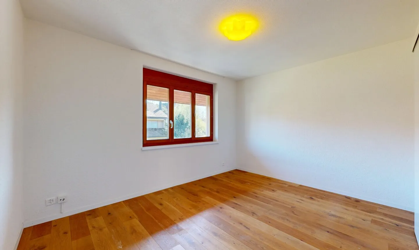 Living on four floors in a family-friendly location - Photo 5 of 13