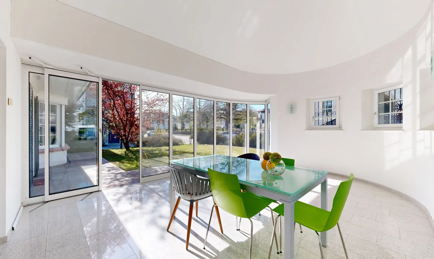 Exclusive Country House in Prime Location - Photo 7 of 13