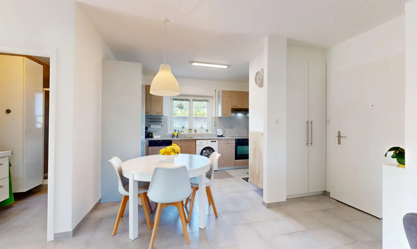 Very nice apartment like new with balcony and garage! - Photo 2 of 13