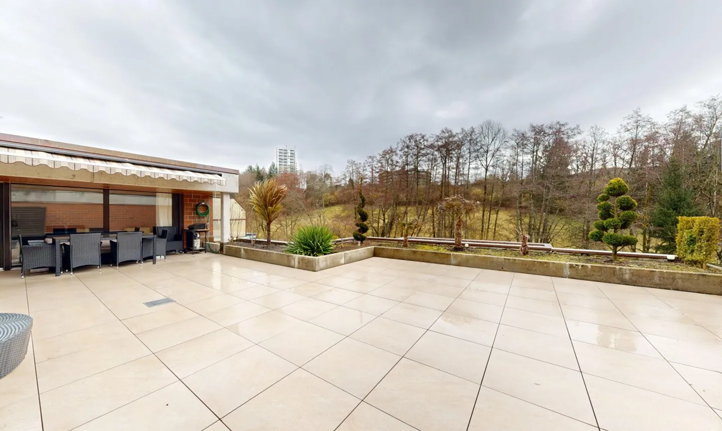 Moderne Terrassenwohnung in Bern - Foto 1 von 11