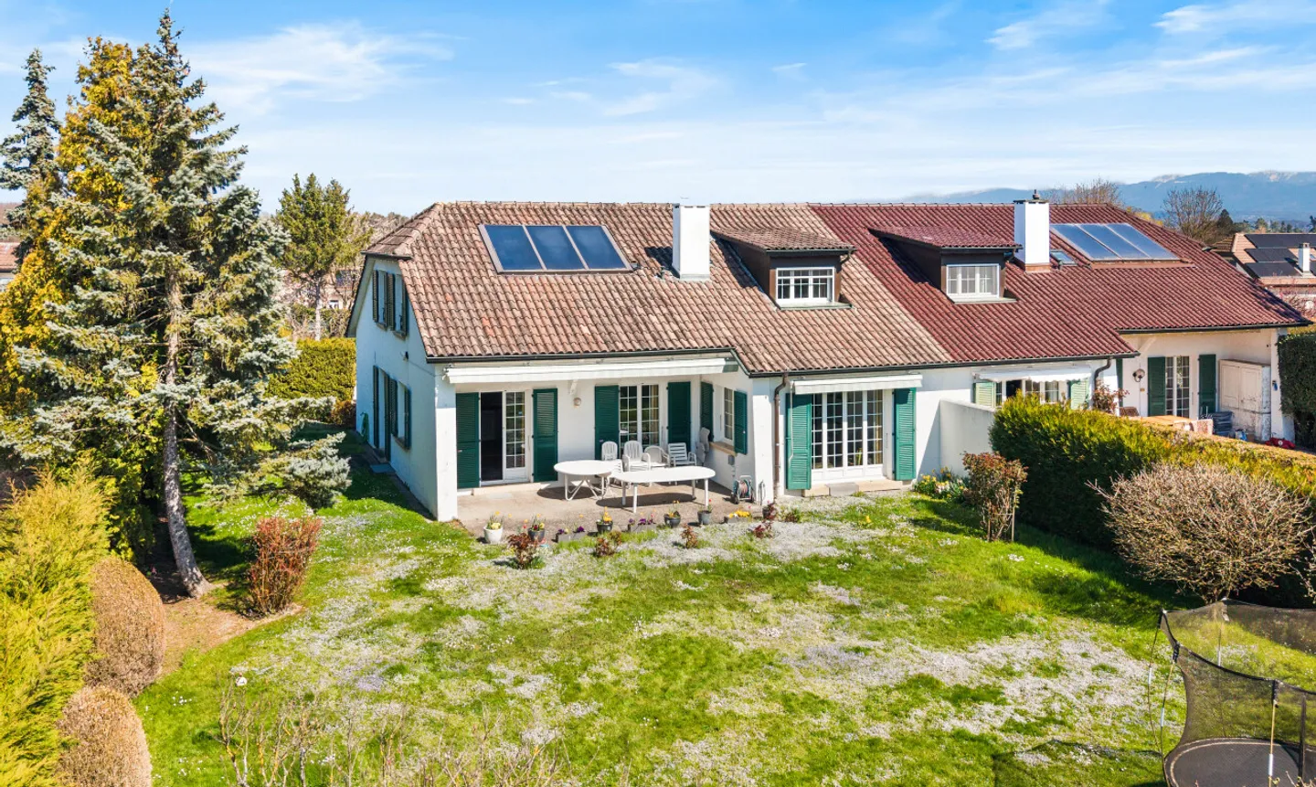 Charming Family Villa - Photo 1 of 11