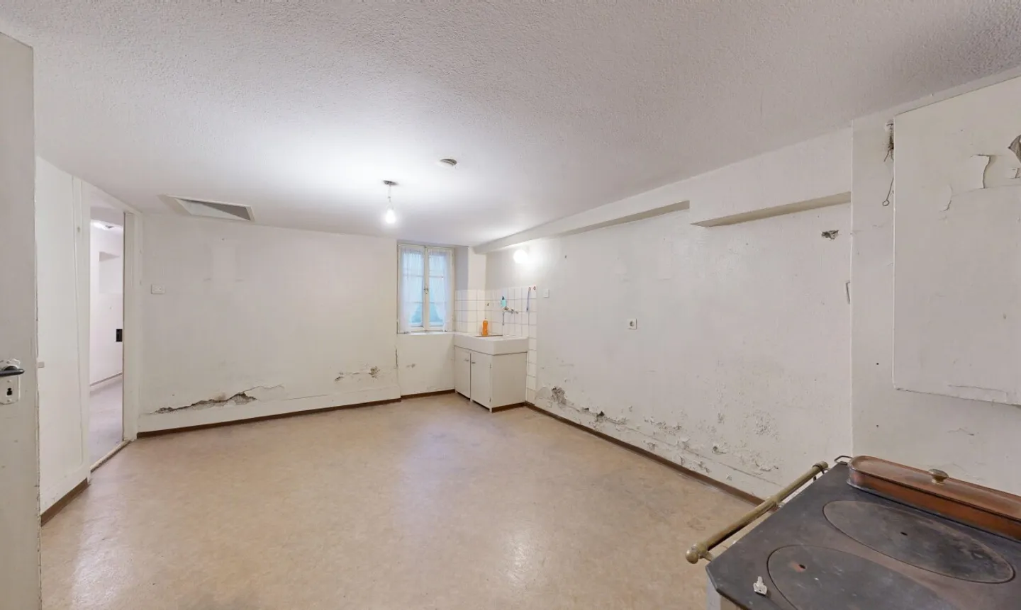 Edificio storico in posizione centrale per uso individuale - Foto 5 di 11