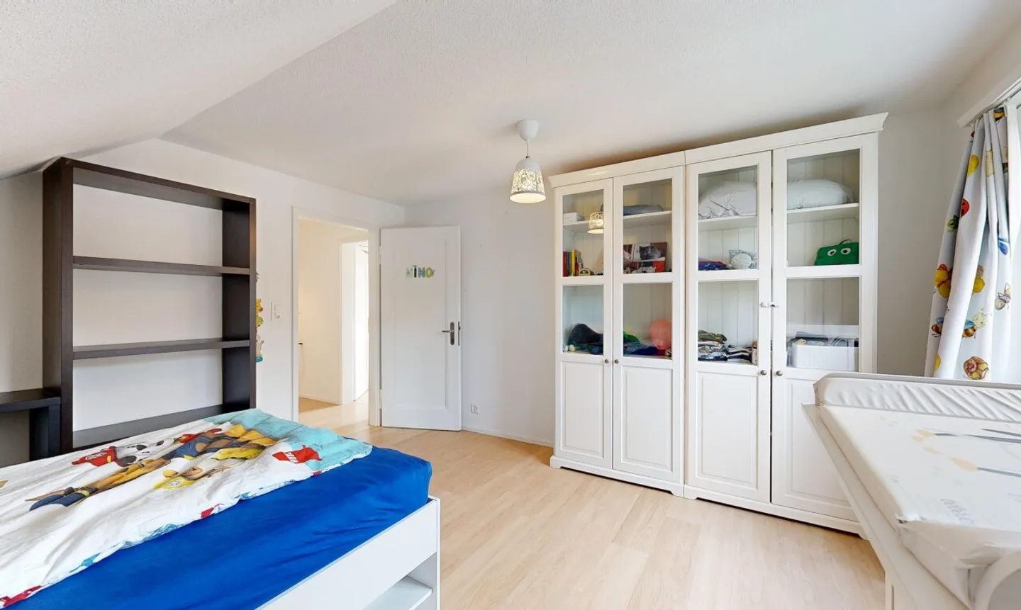 Moderne 4.5 Zimmer Doppelhaushälfte mit Garten und Teils Weitblick - Photo 7 of 11