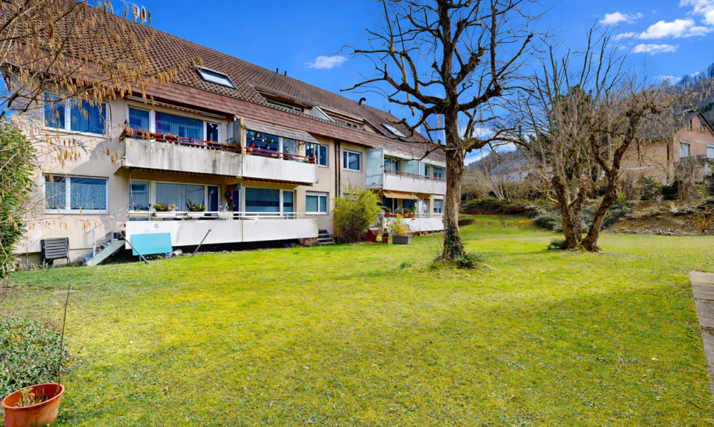 Ampio attico con terrazza e camino - Foto 3 di 11