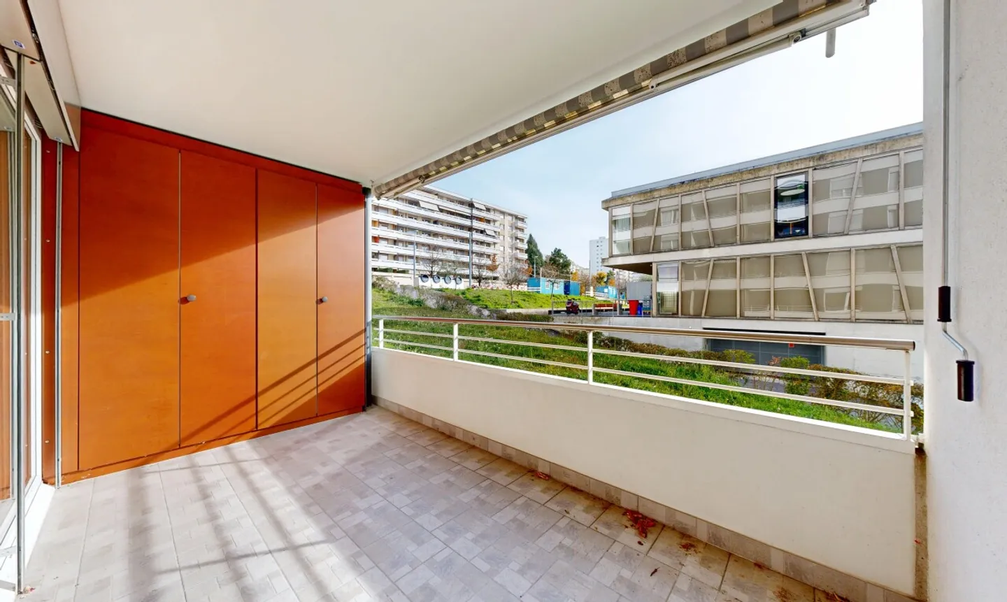 Bright apartment with large terrace - Photo 4 of 11