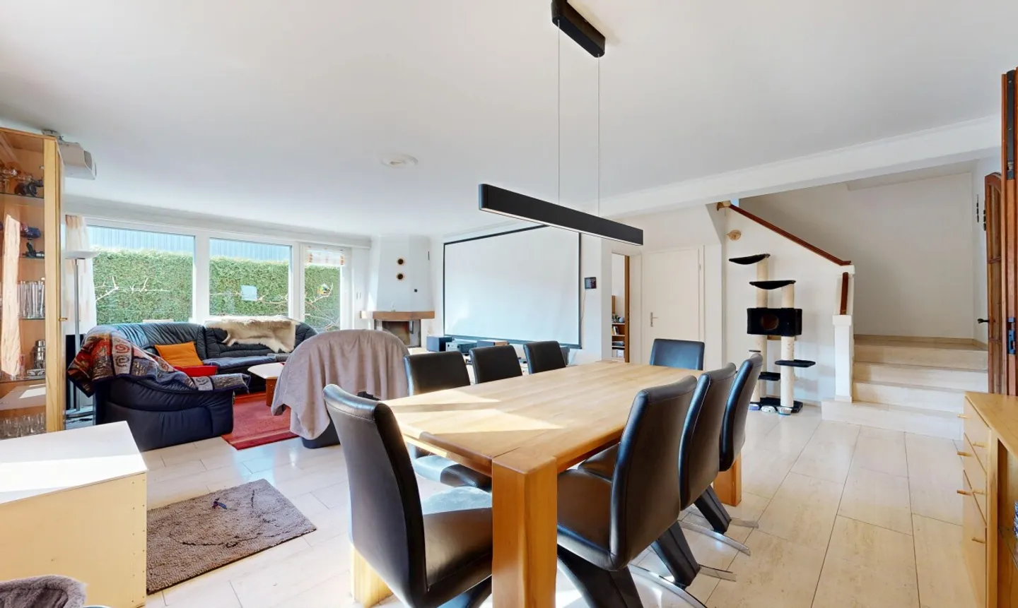 Maison familiale spacieuse - Photo 2 sur 11