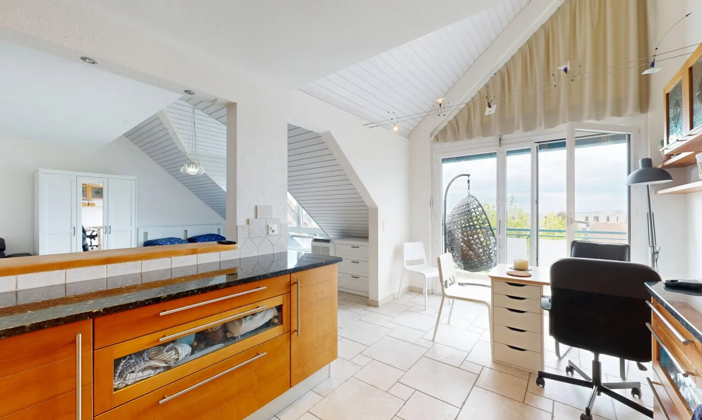 Duplex Attic of 121 m² – 5.5 rooms, ideal for family - Photo 7 of 11