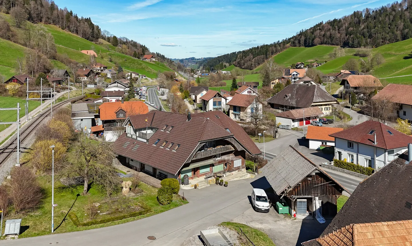Charmantes Bauernhaus mit Gewerbefläche - Foto 4 von 11