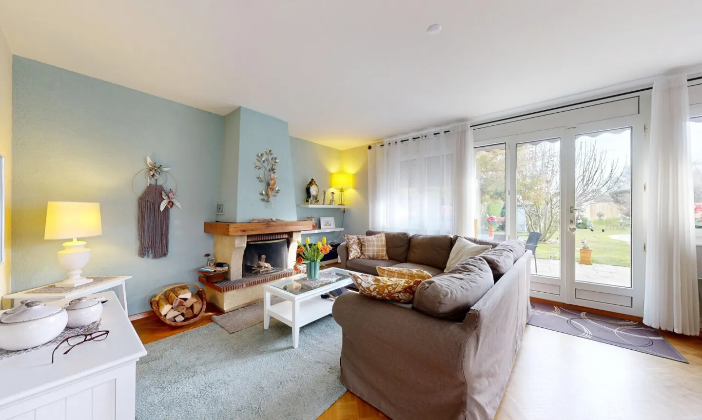 Magnificent family villa with pool and large garden - Photo 4 of 11