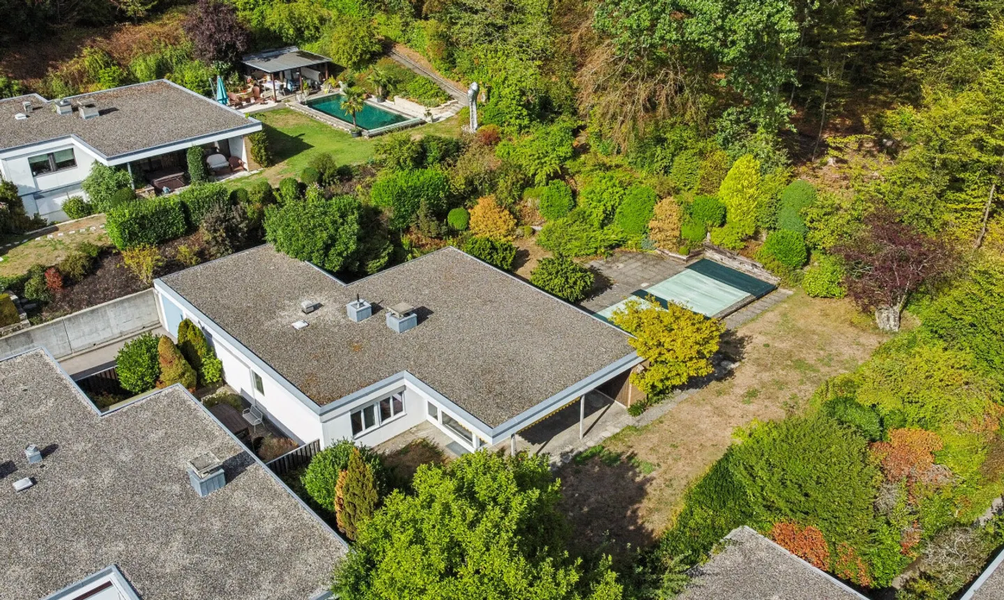 Casa unifamiliare con piscina in posizione privilegiata - Foto 4 di 11