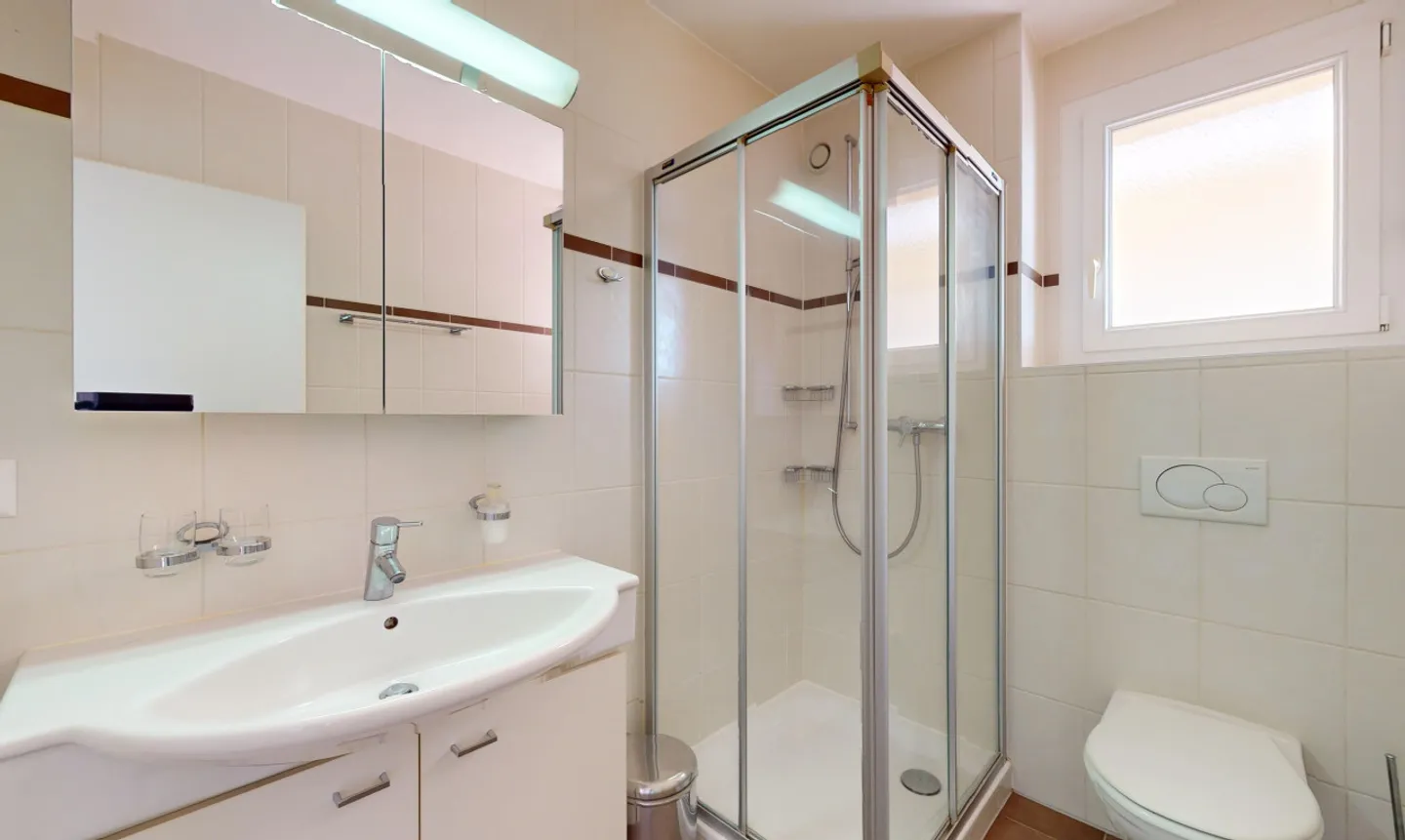 Peaceful neighborhood located on the edge of a forest - Photo 11 of 13