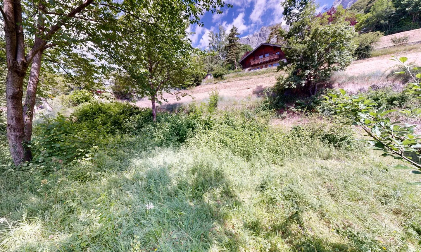 Superb plot in Chamoson - Photo 8 of 11
