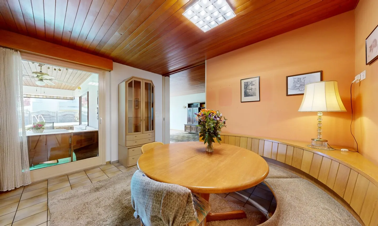 Spacious 7½ Room Single Family Home with Pool in Preferred Residential Area - Photo 5 of 11