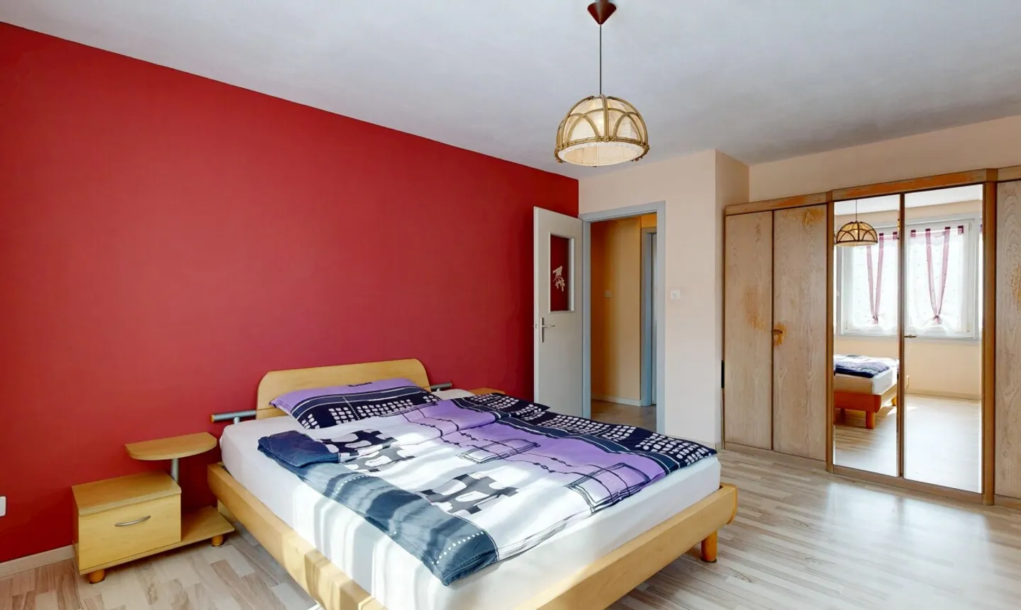 Casa multifamiliare a Broc – 6,5 stanze e grande potenziale - Foto 8 di 11