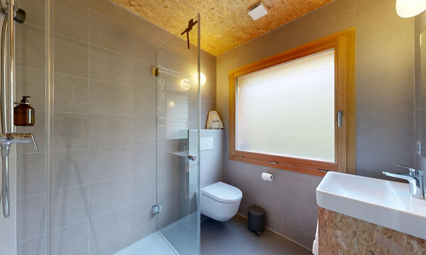 Architectural Chalet with Stunning Views - Photo 8 of 11