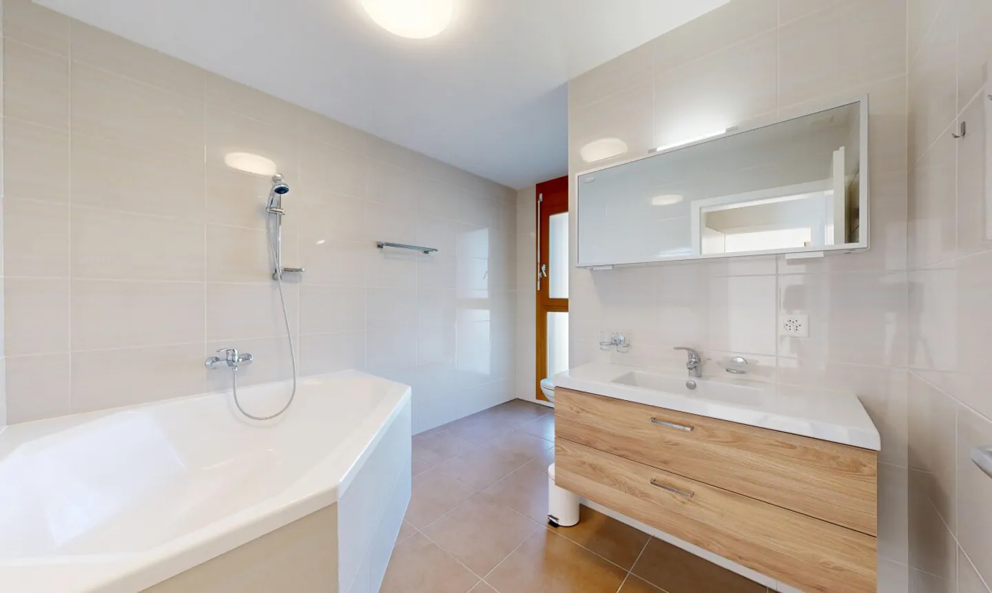 Attique lumineux de 4,5 pièces sans vis-à-vis - Photo 10 sur 11