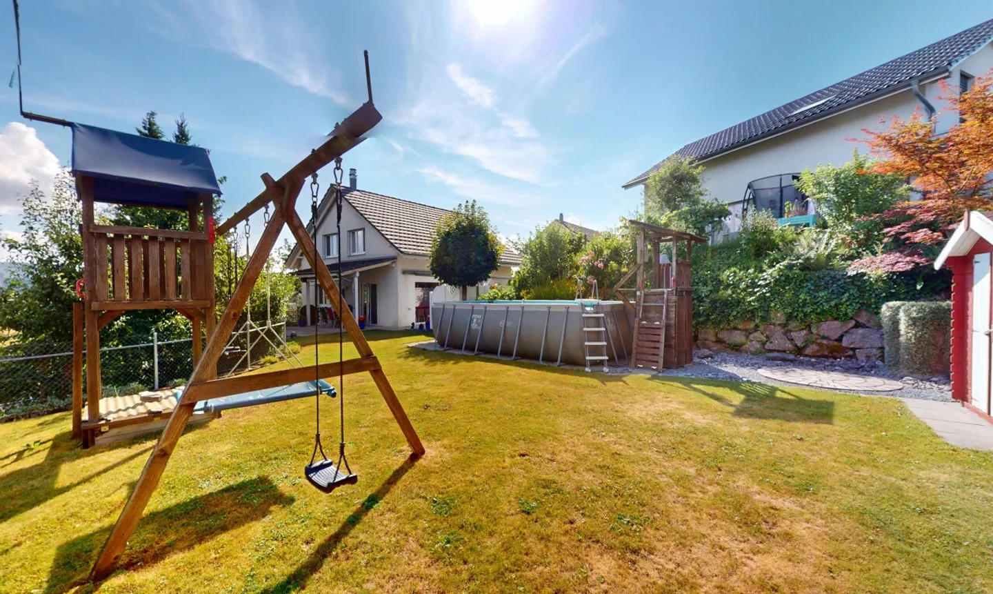 Casa unifamiliare idilliaca con paradiso del giardino - Foto 2 di 13