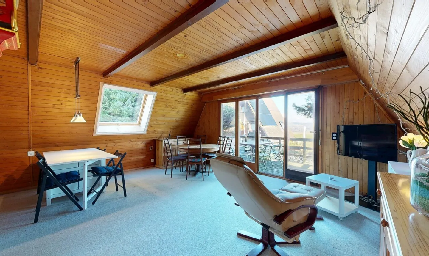 Adorable holiday chalet on a 300 m² plot in Pailly - Photo 3 of 11