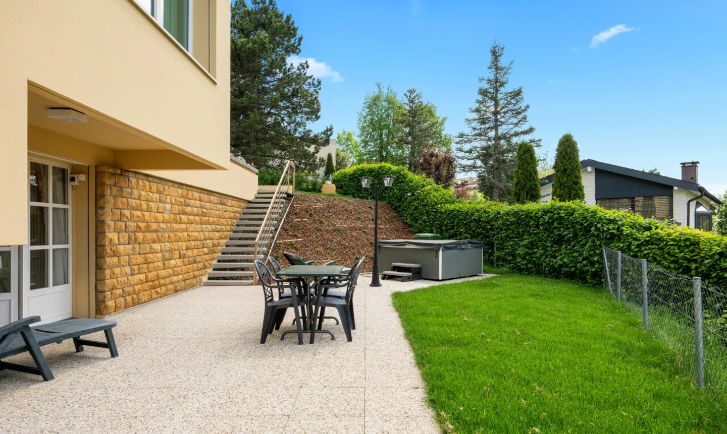 Demeure de maître de 480m² avec appartement de rendement - Photo 4 of 11