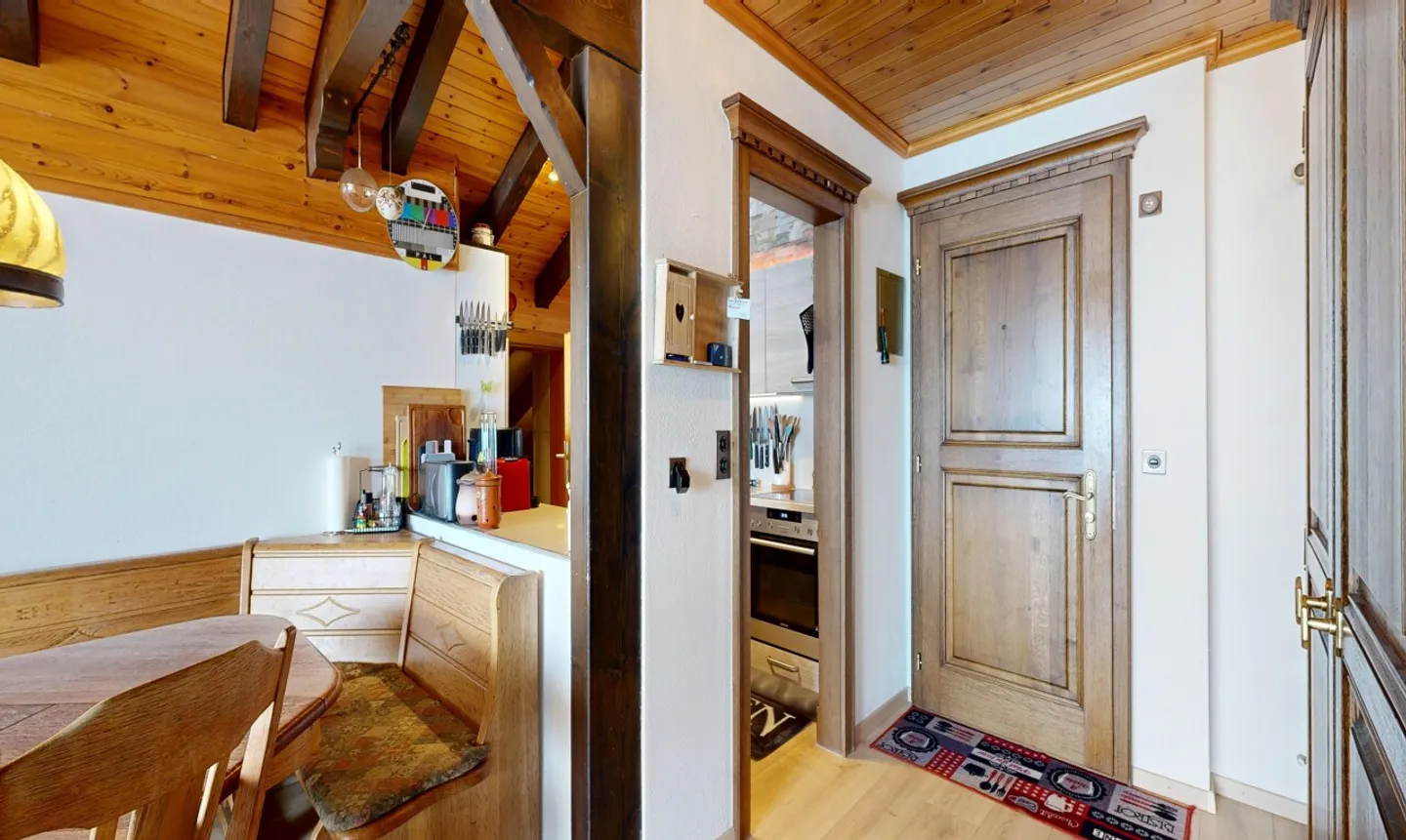 Magnifique 4.5 pièces avec vue dégagée à Loèche-les-Bains - Foto 7 di 11