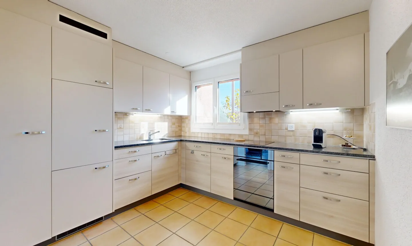 Casa a schiera affascinante con 4,5 stanze e possibilità di espansione - Foto 5 di 11