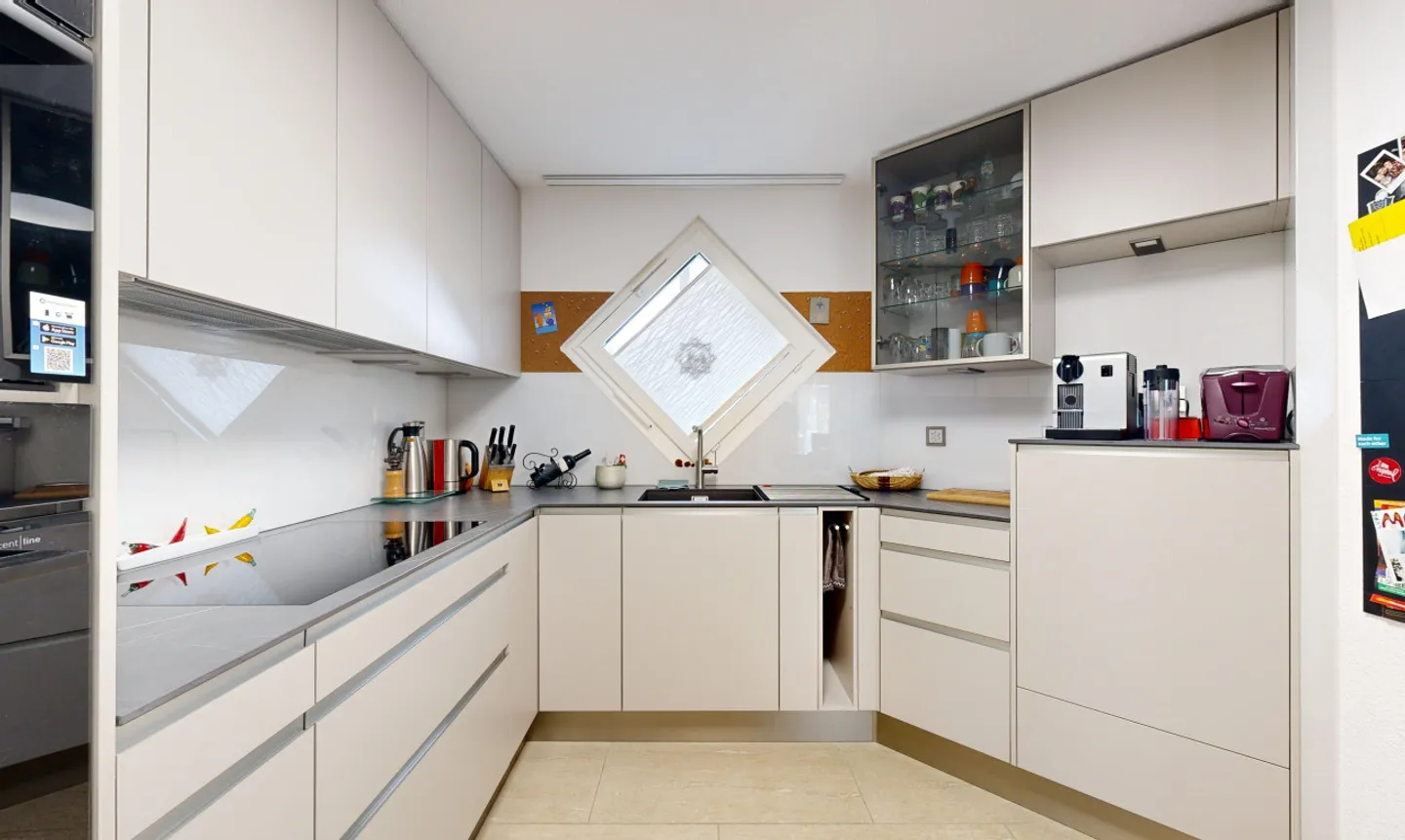 Maison de ville spacieuse et lumineuse à Adlikon près de Regensdorf - Photo 5 sur 13