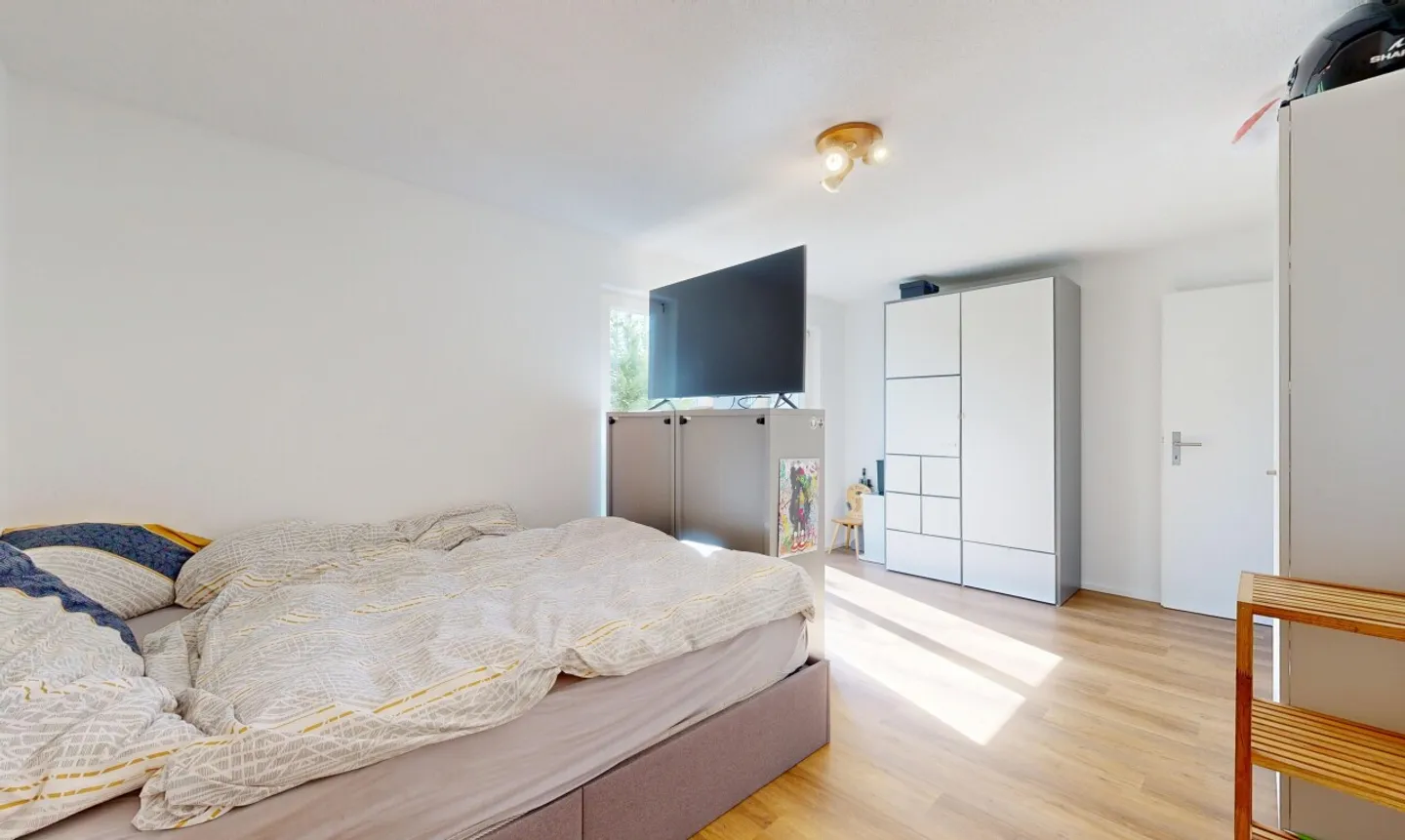 Renoviertes Einfamilienhaus in Madetswil - Foto 10 von 11