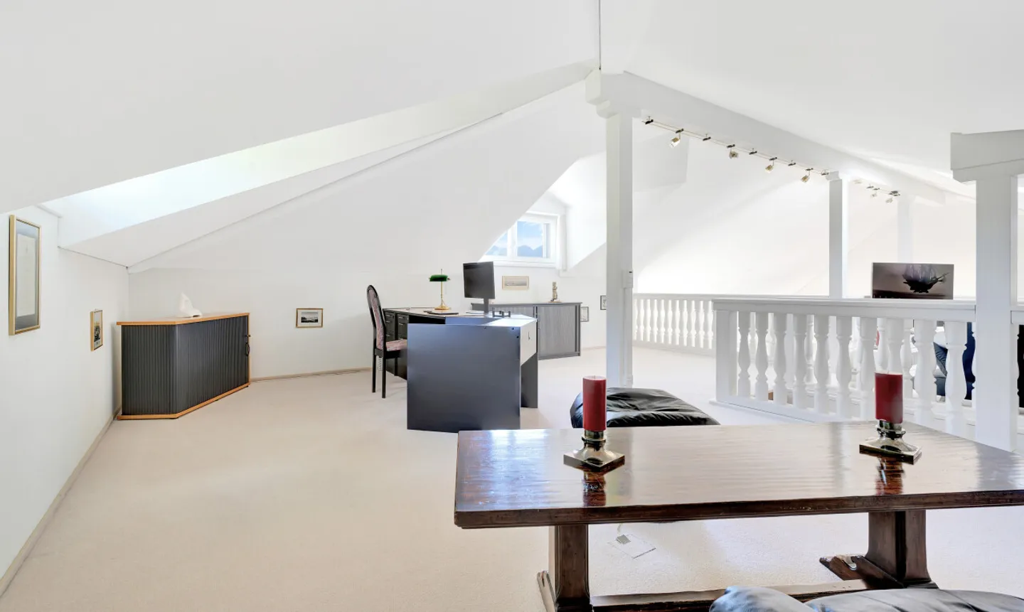 Exklusive Villa mit spektakulärer Weitsicht und gehobenem Ausbau - Foto 10 di 11