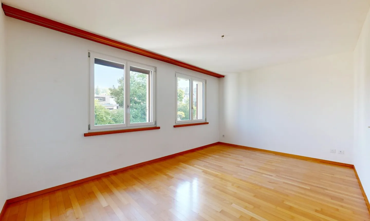 Charmante maison de ville de 5,5 pièces avec grenier aménagé - Photo 8 sur 11