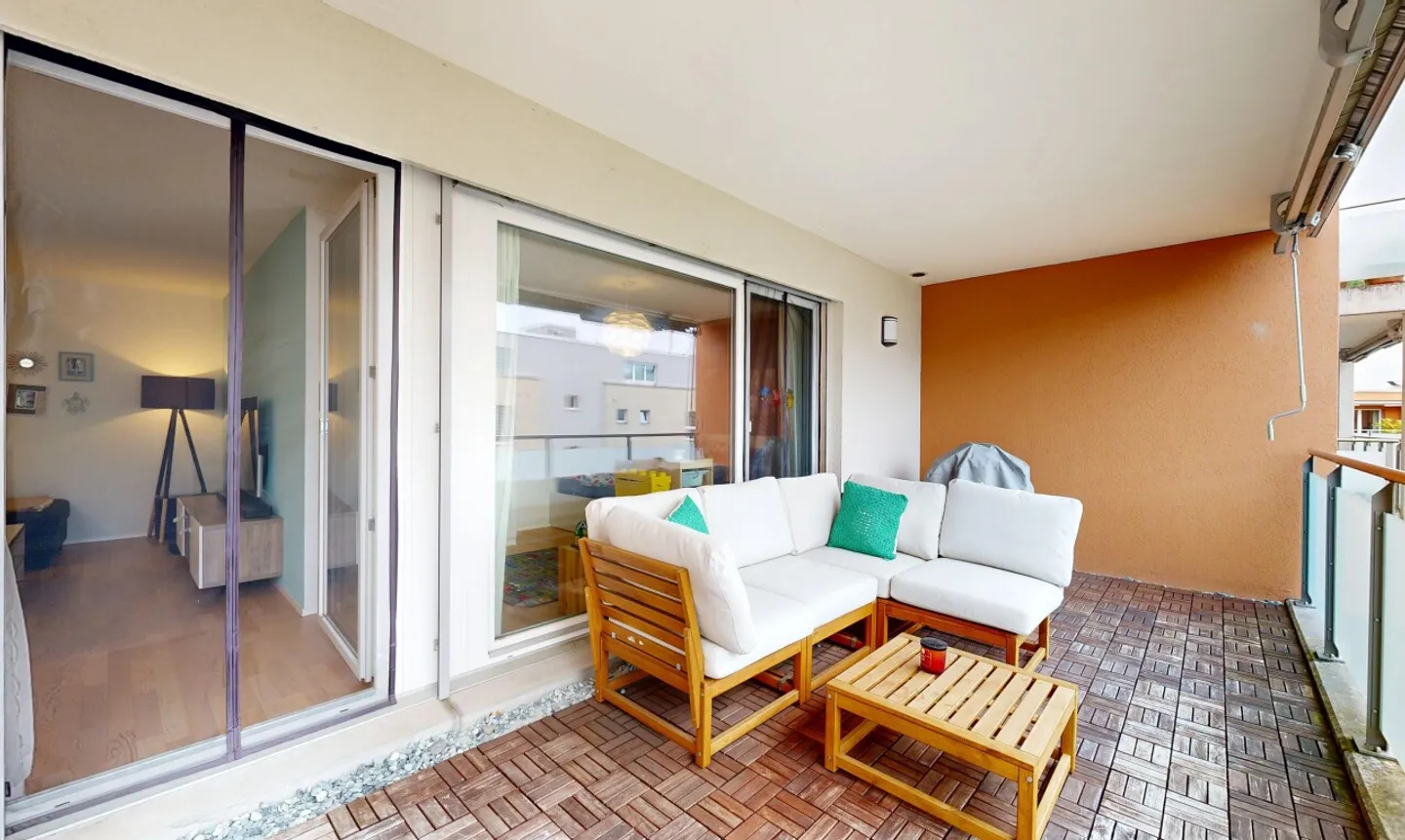 Spacious Living in the Heart of Bülach - Photo 7 of 13