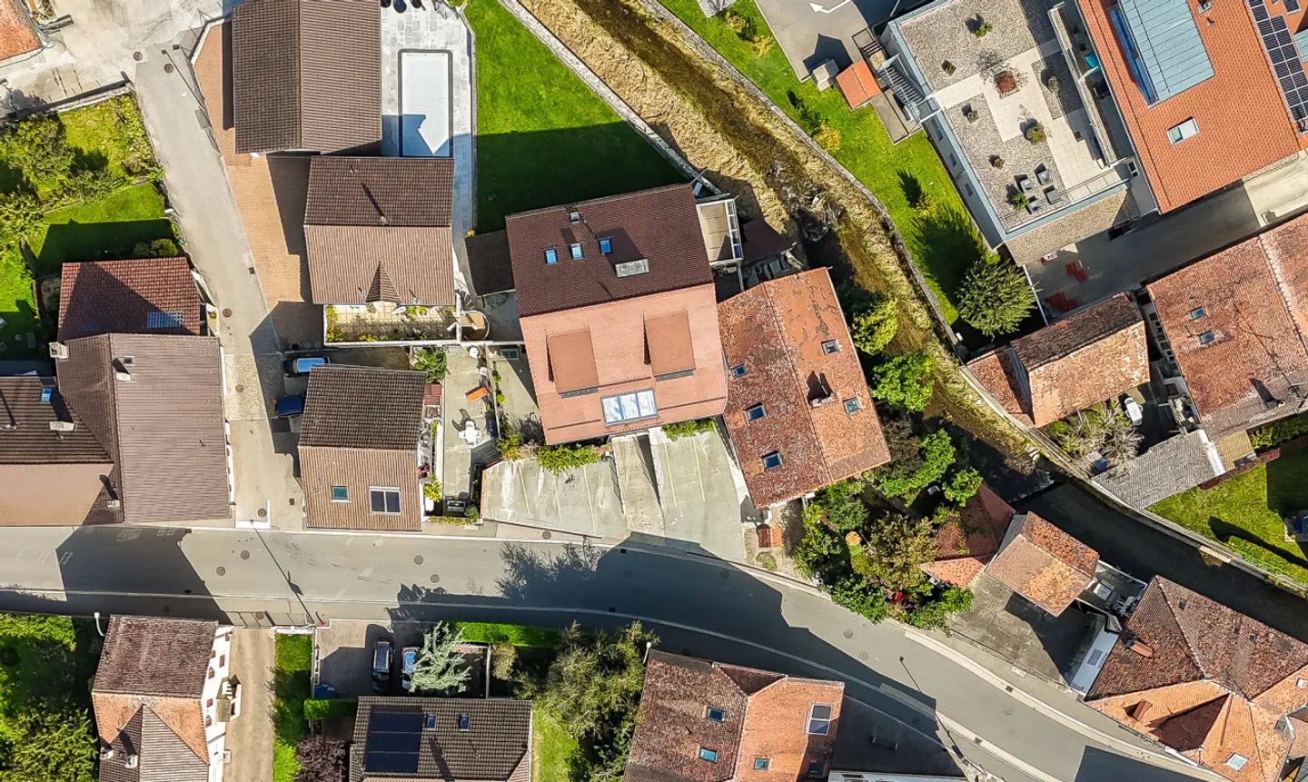 Renoviertes Ertragsgebäude mit 11 Wohnungen und Gewerbefläche! - Foto 9 von 13