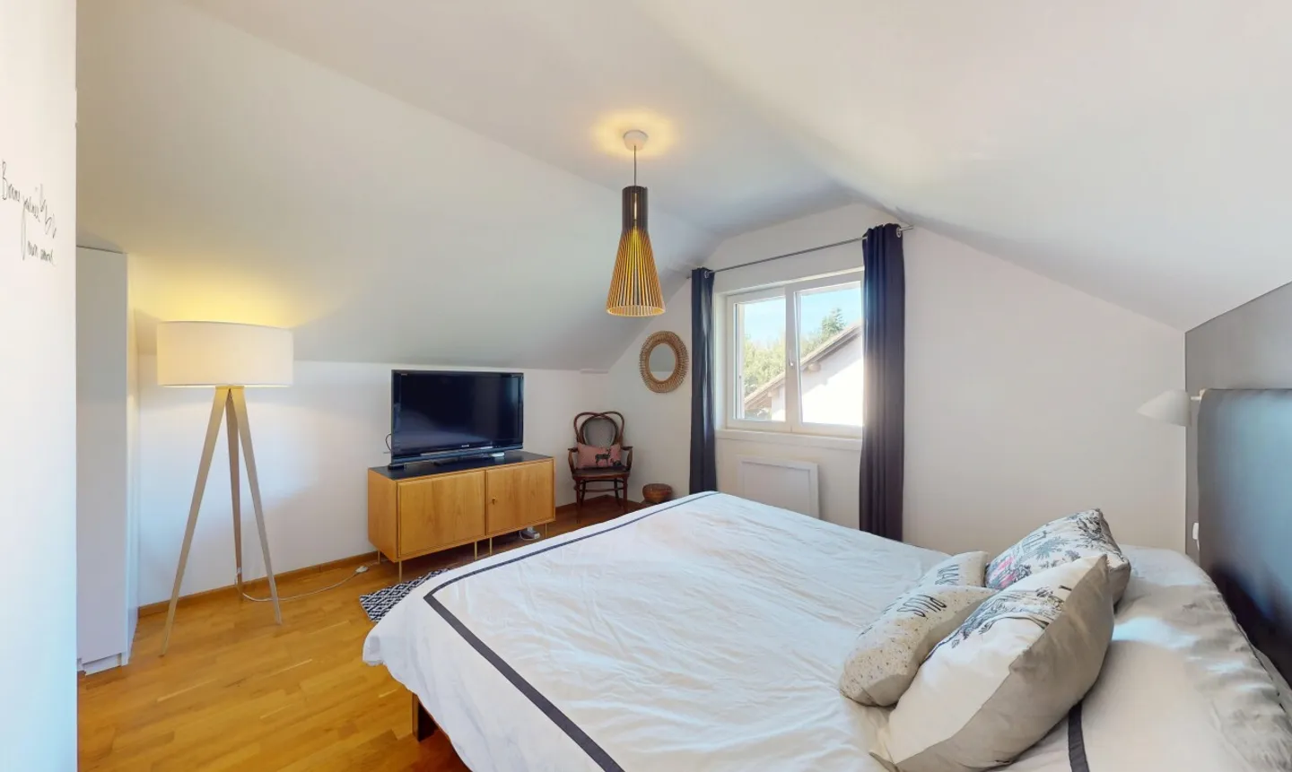 Belle villa familiale de 6.5 pièces rénovée avec soin - Photo 5 of 11