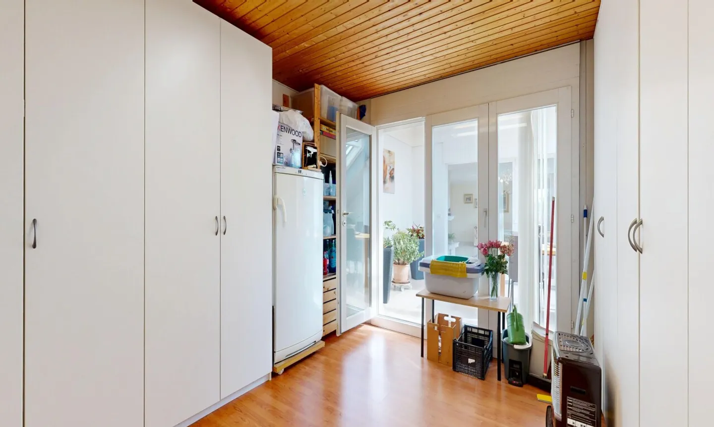 Grosszügige Dachwohnung mit viel Charm an ruhiger Lage - Photo 10 of 11