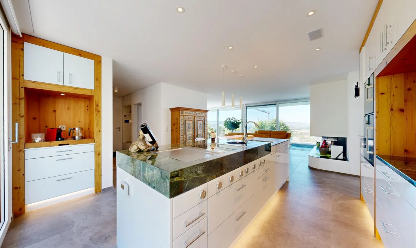 Architecture, View and Living Comfort at the Highest Level - Photo 5 of 11