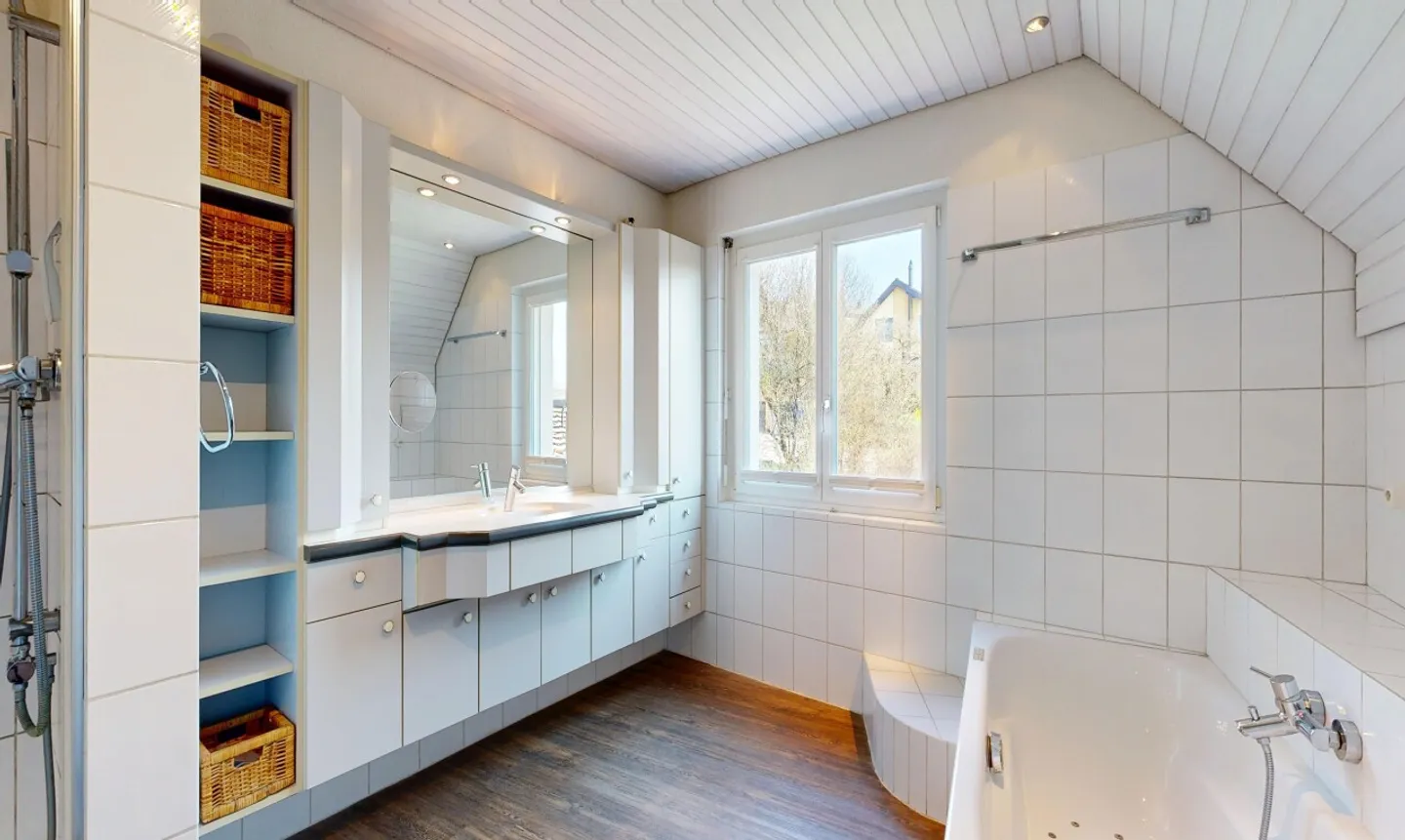 Attraktives 5.5-Zimmer-Doppeleinfamilienhaus - Photo 10 of 11