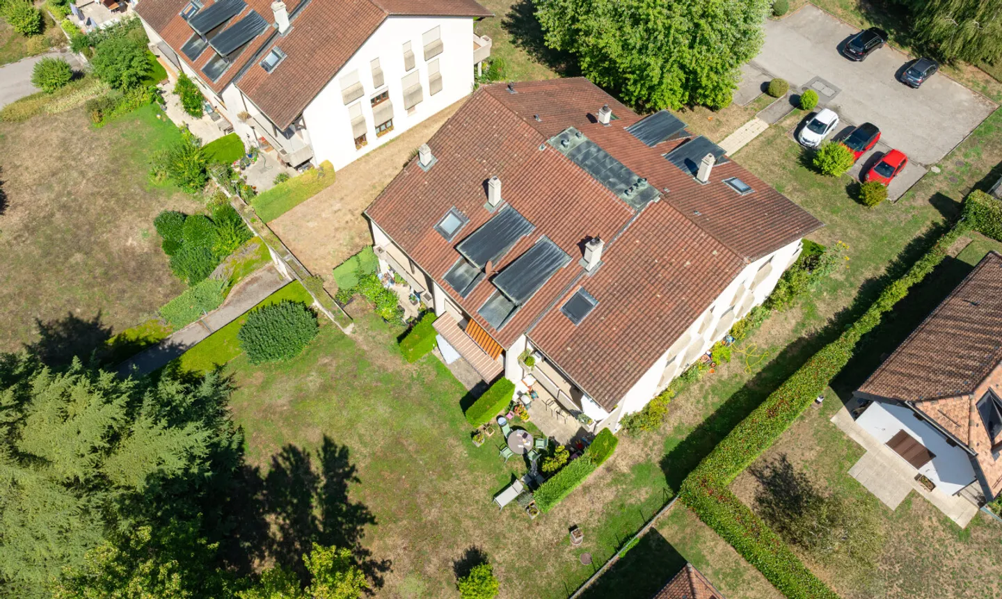 Duplex attico ristrutturato in Terre Sainte con volumi generosi - Foto 1 di 11