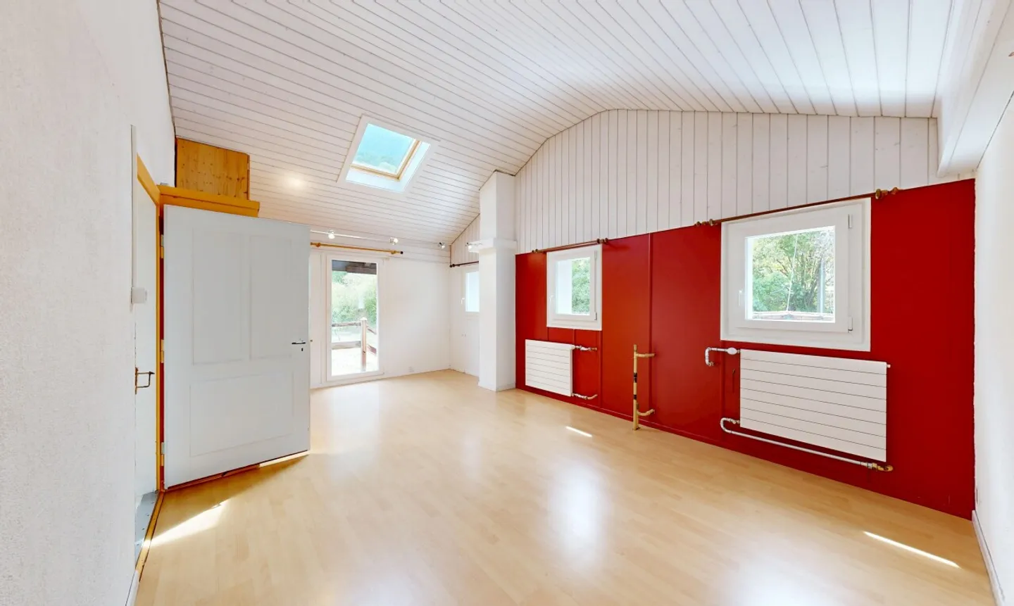 Maison rénovée avec grand jardin et vue sur les montagnes à Saxon - Foto 8 di 11