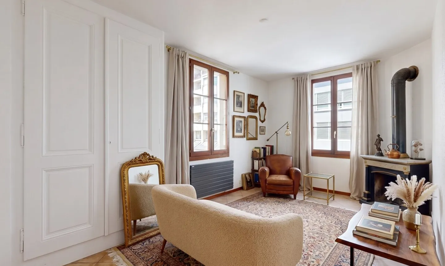 Appartement Charmant aux Eaux-Vives - Photo 2 sur 11