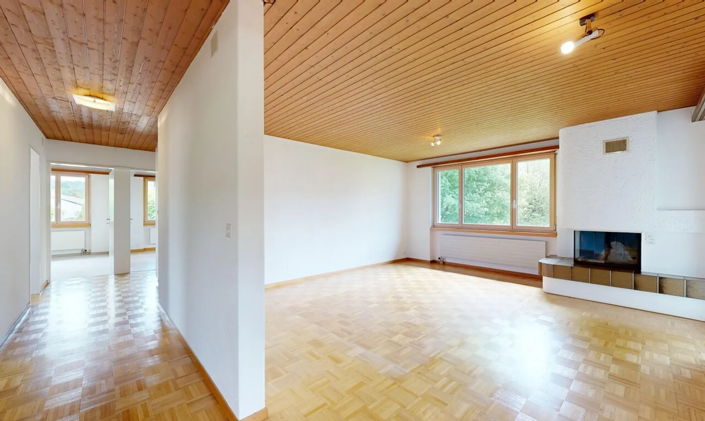 Geräumiges Familienhaus mit Flexibilität - Foto 3 von 11