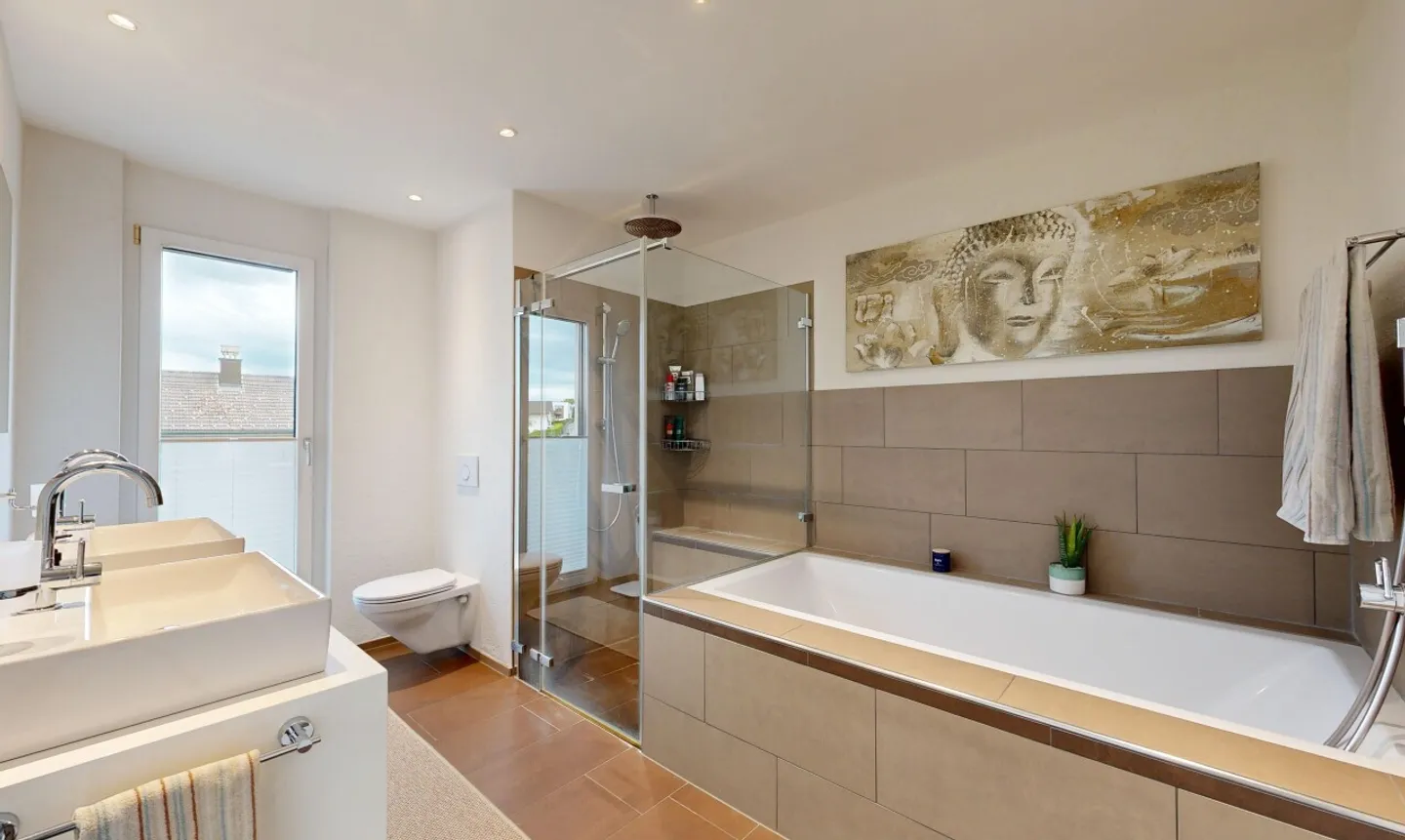 Unique Opportunity: High-Quality 6.5-Room Single-Family House - Photo 8 of 11