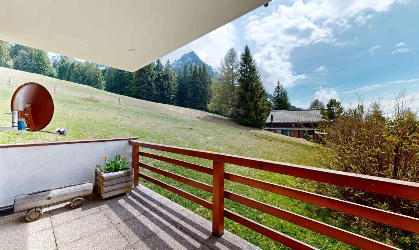 Exclusive: studio with balcony and 4 sleeping places - Photo 2 of 11