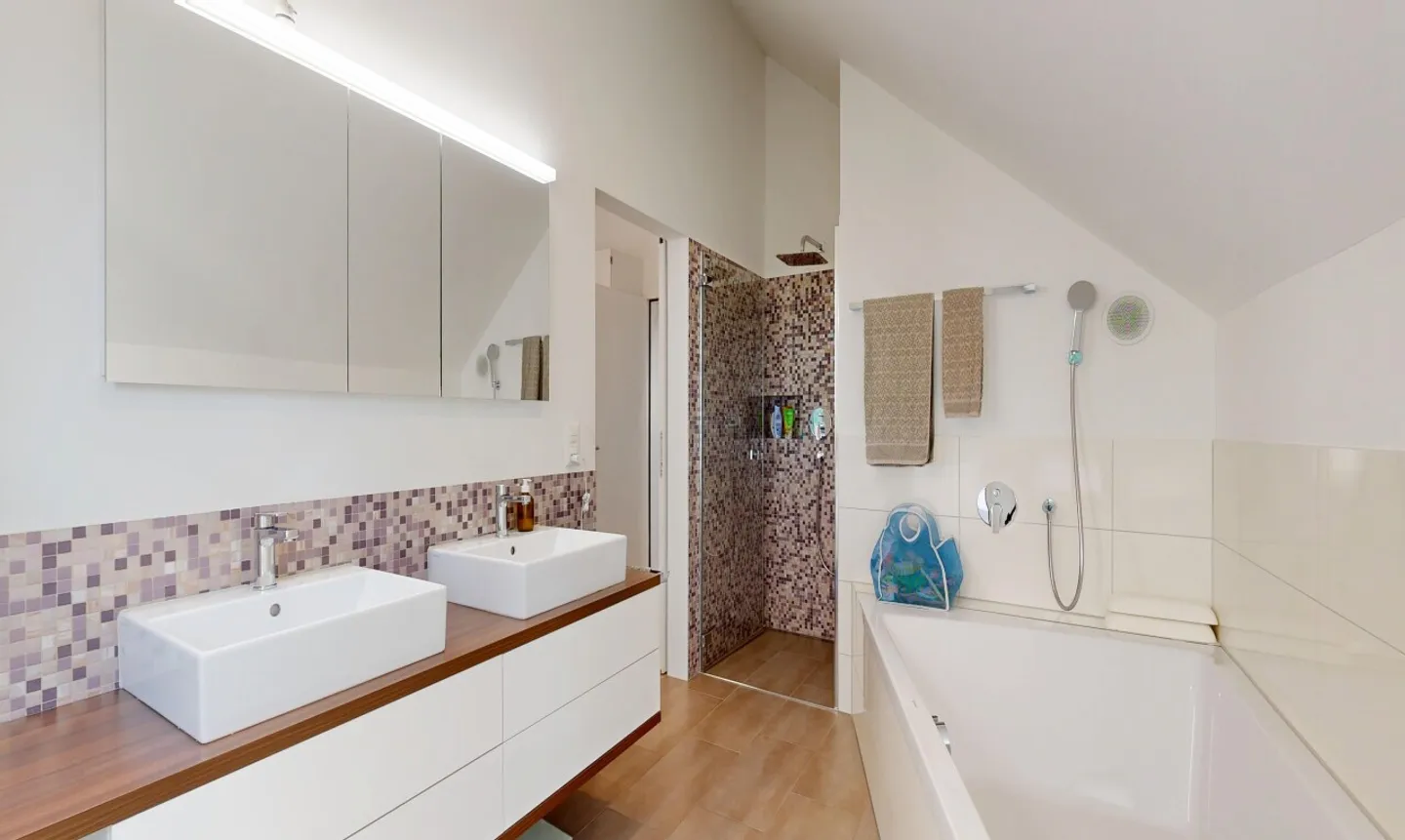 Maison familiale moderne avec bien-être - Photo 10 sur 11