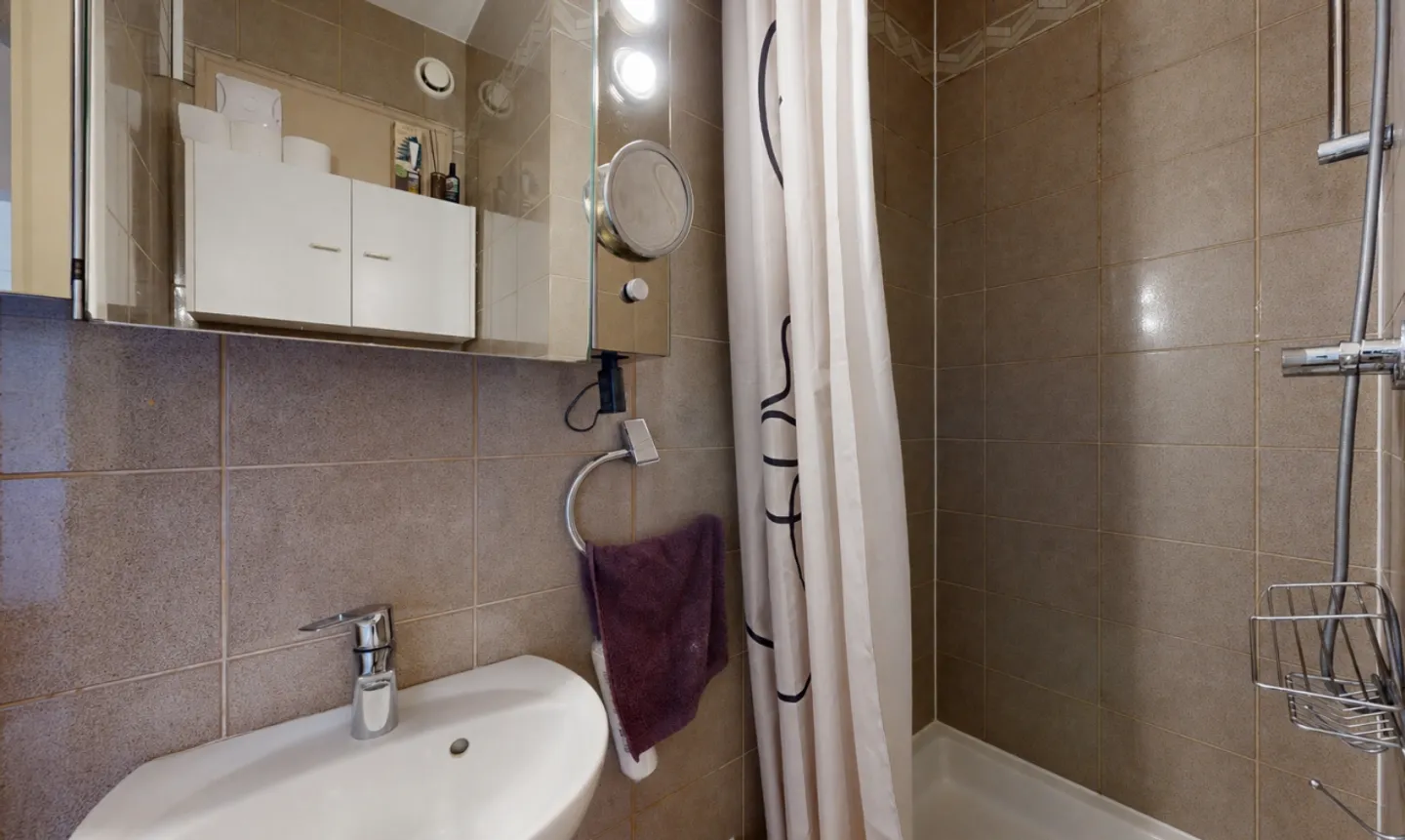 6 rooms in Chêne-Bougeries, ideal for your family - Photo 10 of 11