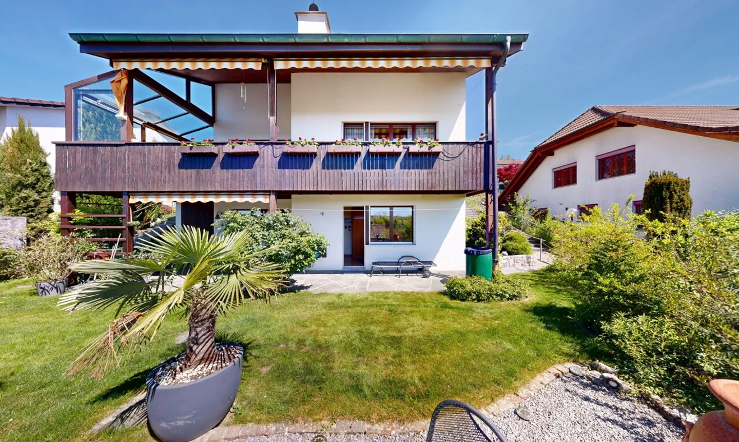 Maison individuelle de 6,5 pièces à l'emplacement calme à Eggenwil - Photo 1 sur 11