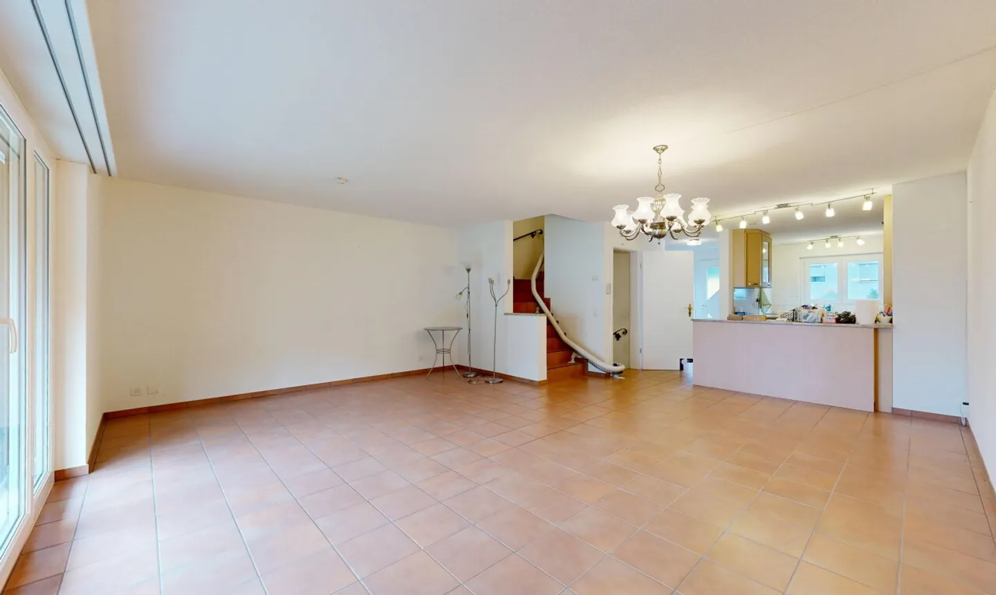 5.5 Room Terraced House with Garden, Converted Attic & Stair Lift - Photo 2 of 11