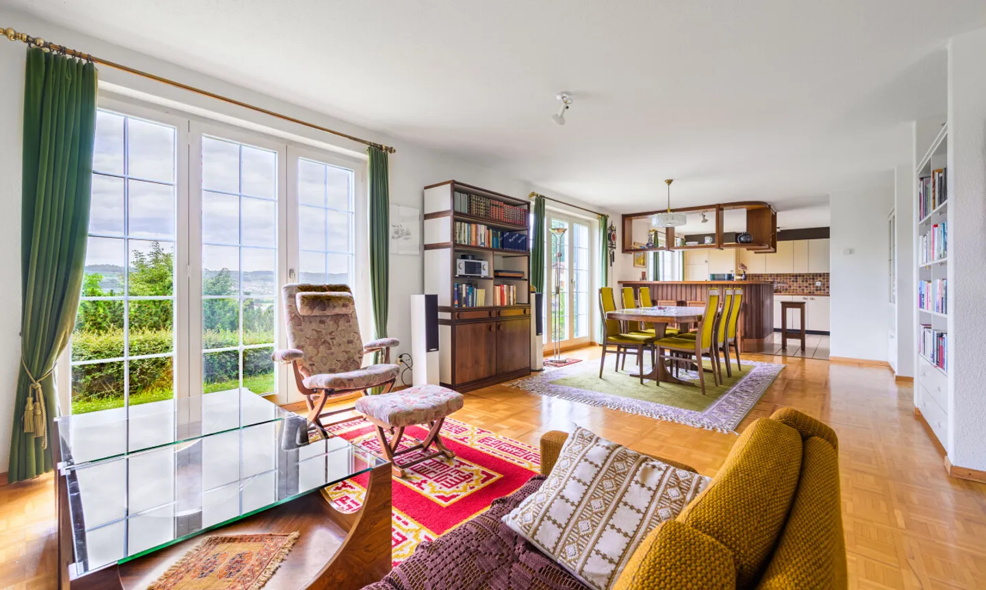 Single-family house with panoramic views, privacy, and dream garden - Photo 11 of 13