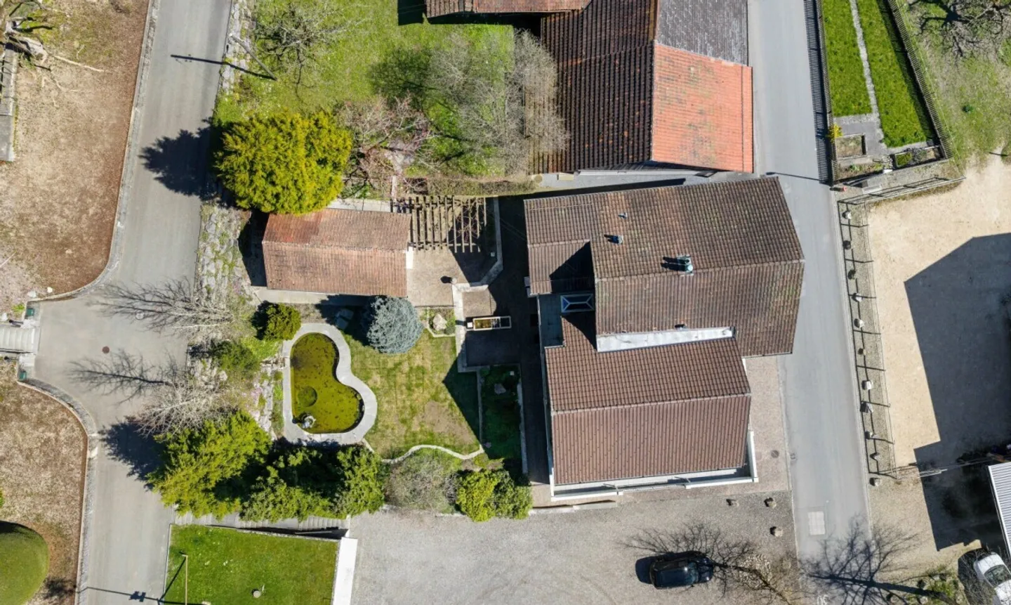 Stilvolles Mehrgenerationenhaus - Foto 2 von 11